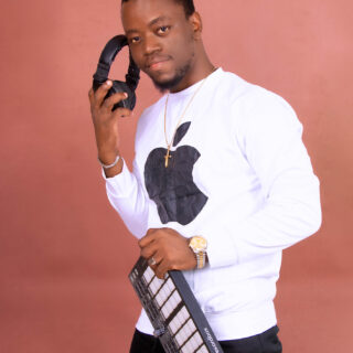 DJ Vital Synox